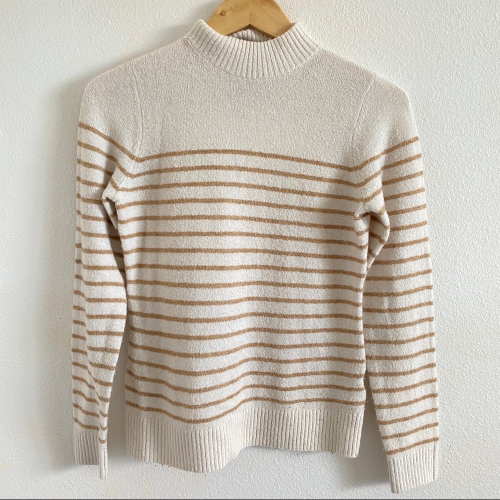 A&F Cream and Tan Stripped Sweater Size XS